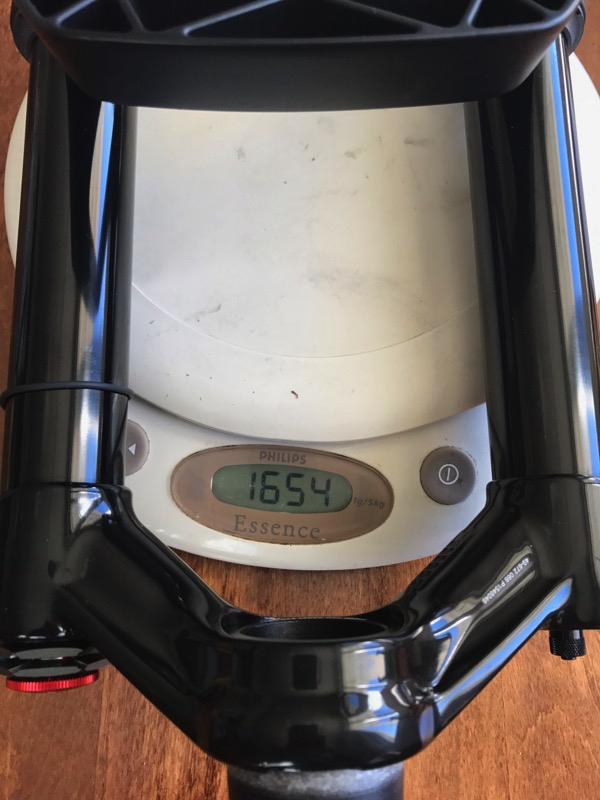 DT Swiss haarukan paino